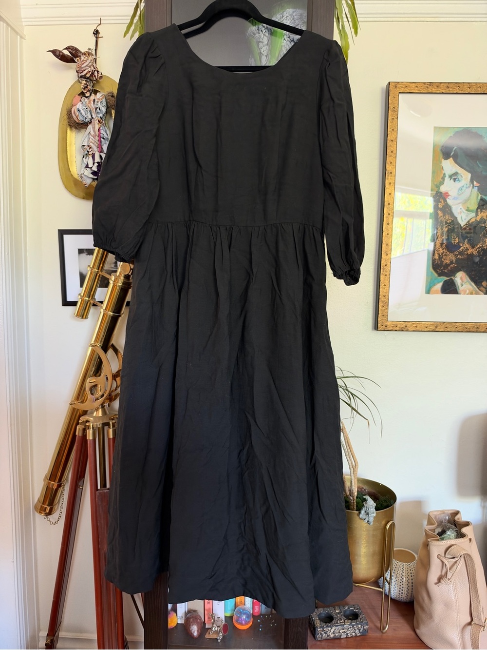 Classic Black Midi Dress with Puff Sleeves and Square Neck